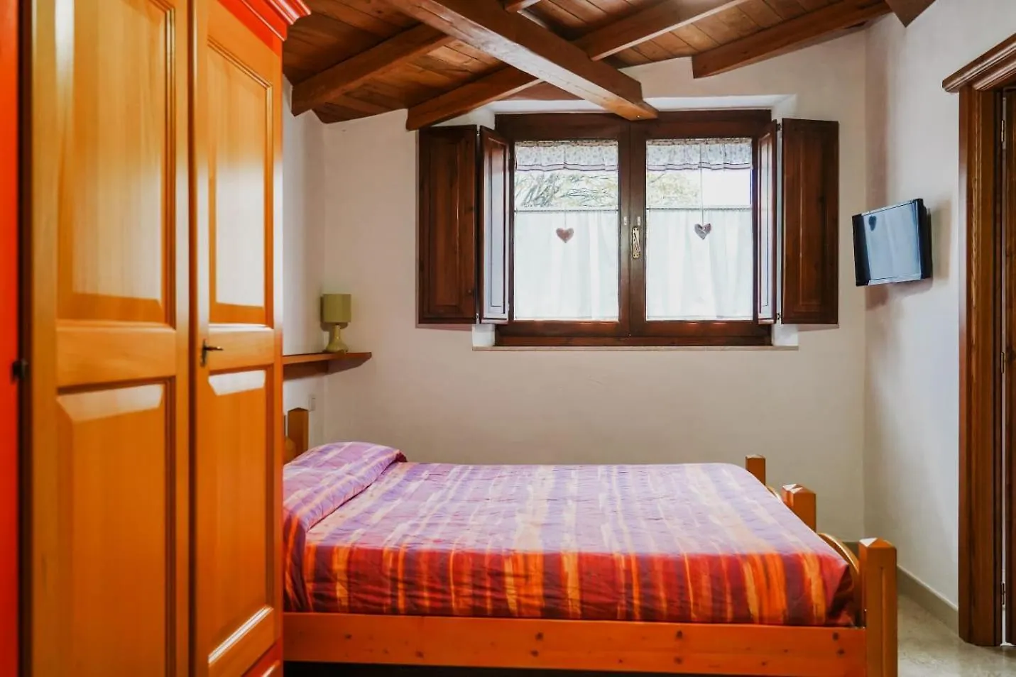 Oda ve Kahvaltı B&B Gennargentu Fonni İtalya